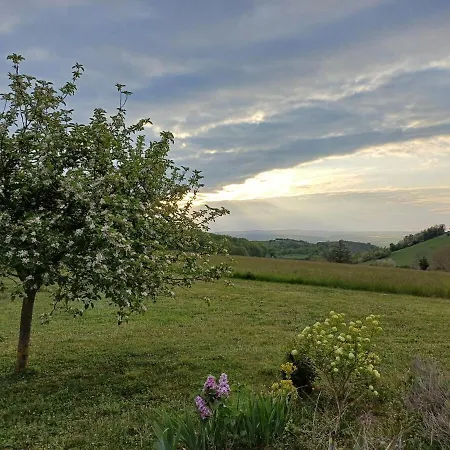 Family Les Collines Сasa de vacaciones *